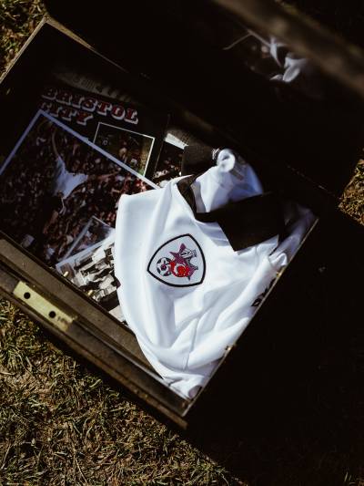 bristol_city_25_26_o_neills_away_kit_c.jpg