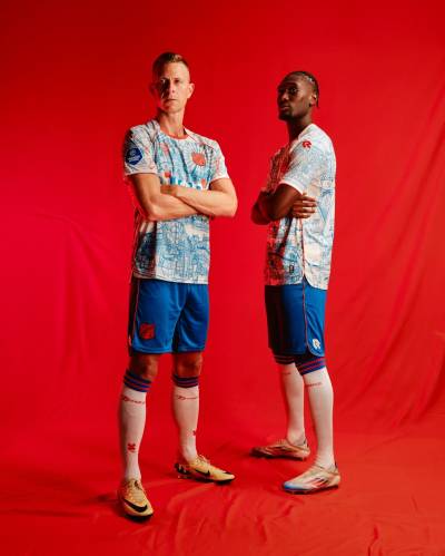 fc_volendam_25_26_kermis_shirt_f.jpg