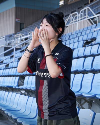bucheon_fc_2025_kelme_hermes_30th_anniversary_shirt_e.jpg