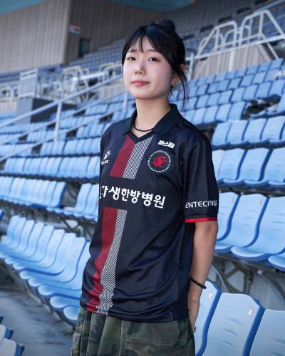 bucheon_fc_2025_kelme_hermes_30th_anniversary_shirt_f.jpg