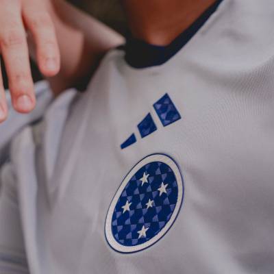 cruzeiro_2025_adidas_special_goalkeeper_shirt_b1.jpg