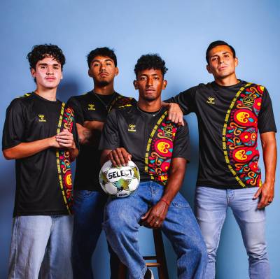 charleston_battery_2025_hummel_hispanic_heritage_warmup_jersey_e.jpg