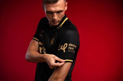 barnsley_25_26_oxen_third_kit_b.jpg
