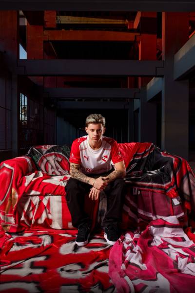 independiente_25_26_puma_away_kit_3.jpeg
