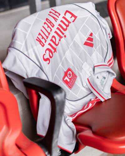 olympique_lyon_25_26_adidas_third_kit_f.jpg