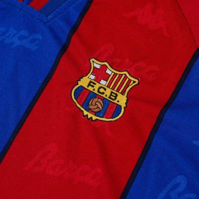 barcelona_1995_97_home_shirt_5.jpg