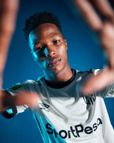 cape_town_city_25_26_umbro_away_kit_c.jpg