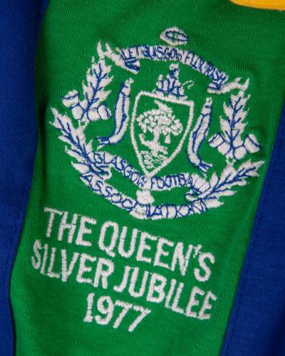 tommy_mclean_1977_glasgow_select_match_worn_shirt_c.jpeg