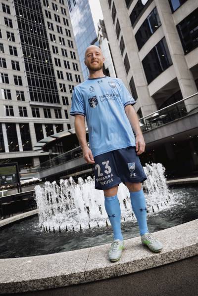 sydney_fc_25_26_under_armour_home_away_kits_b.jpg