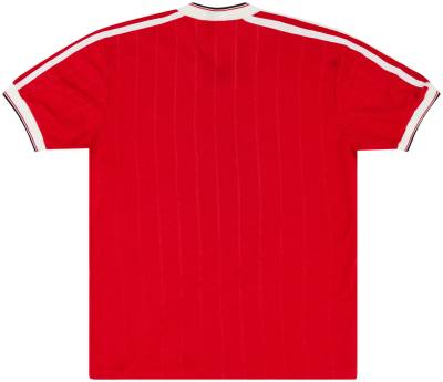 manchester_united_1983_fa_cup_winners_home_shirt_2.jpg