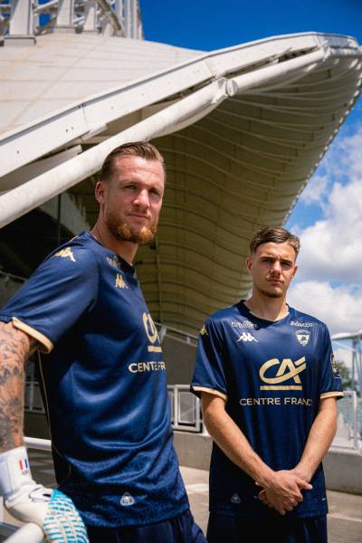 clermont_foot_25_26_kappa_third_kit_d.jpg