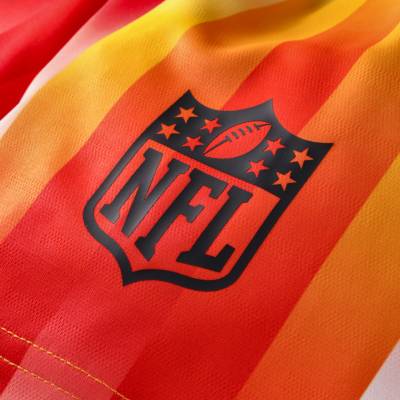 kansas_city_chiefs_2025_fanatics_nfl_football_x_football_fan_top_c1.jpg