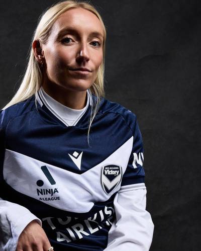 melbourne_victory_25_26_macron_home_kit_c.jpg