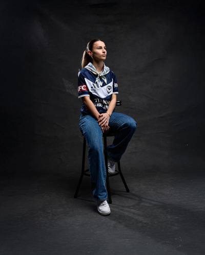 melbourne_victory_25_26_macron_home_kit_f.jpg