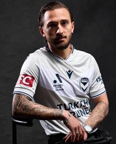melbourne_victory_25_26_macron_away_kit_a.jpg