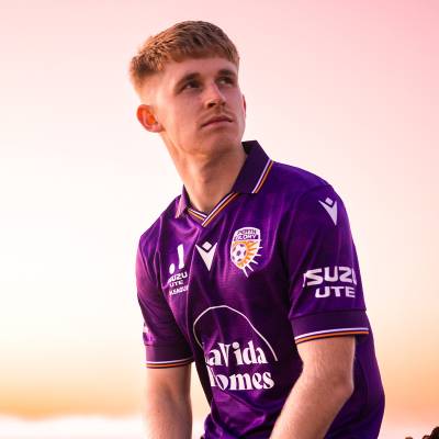 perth_glory_25_26_macron_home_kit_a.jpeg