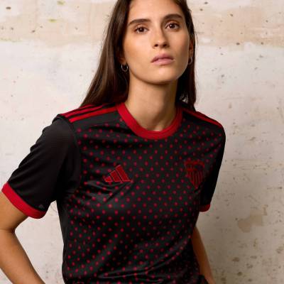 sevilla_25_26_adidas_pre_match_collection_c.jpg
