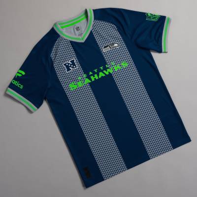 seattle_seahawks_2025_fanatics_nfl_football_x_football_fan_top_a.jpg