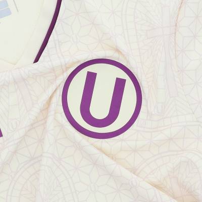 universitario_2025_senor_de_los_milagros_jersey_d.jpg