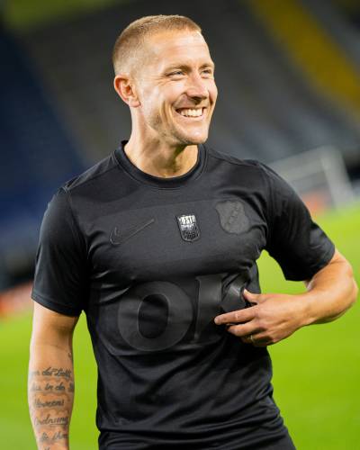 nac_25_26_nike_away_kit_a.jpg