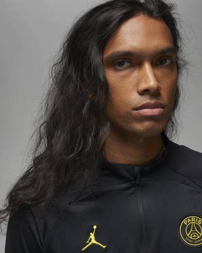 Paris_Saint_Germain_Strike_Jordan_Dri_FIT_Football_Drill_Top_Black_Black_Black_Tour_Yellow_4.jpeg