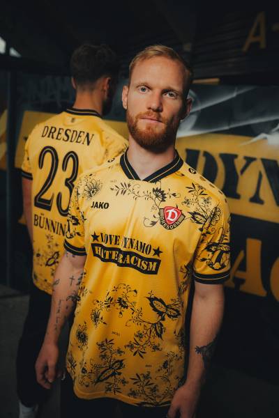 dynamo_dresden_25_26_love_dynamo_hate_racism_shirt_1_2.jpg