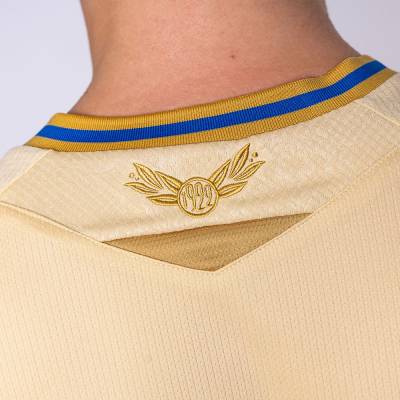 lech_poznan_25_26_macron_fourth_kit_d.jpg