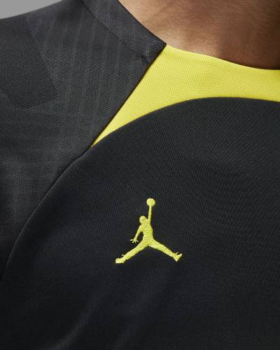 Paris_Saint_Germain_Strike_Jordan_Dri_FIT_Knit_Football_Top_Black_Black_Tour_Yellow_Tour_Yellow_4.jpeg