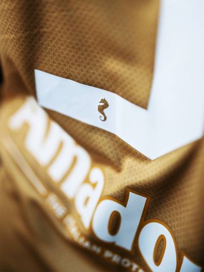 cesena_25_26_errea_third_kit_d.jpg