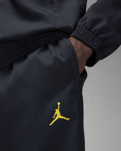 Paris_Saint_Germain_Strike_Fourth_Jordan_Dri_FIT_Woven_Football_Tracksuit_Black_Tour_Yellow_5.jpeg