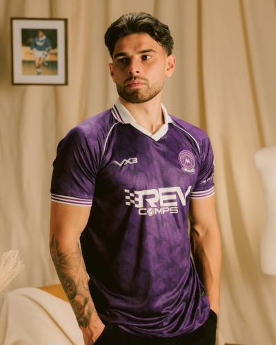 torquay_united_25_26_vx3_third_kit_c.jpg