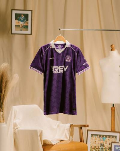 torquay_united_25_26_vx3_third_kit_g.jpg