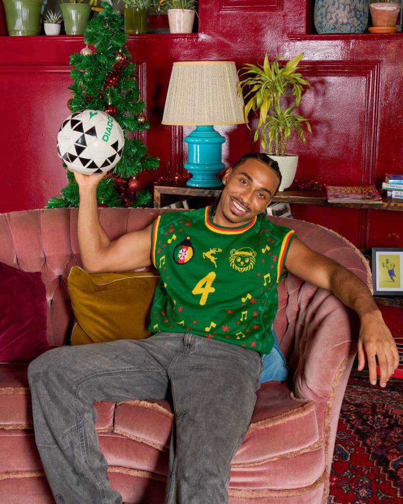 cfs_song_4_sleeveless_christmas_jumper_a.jpeg