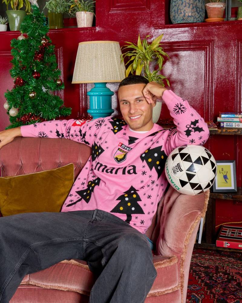 cfs_cavani_7_maria_christmas_jumper_a.jpg