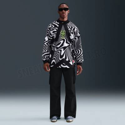 nike_brazil_authentic_goalkeeper_shirt_leaked_a.jpeg