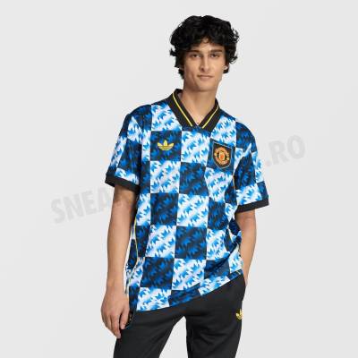 manchester_united_2025_adidas_lfstlr_jersey_leaked_a.jpeg