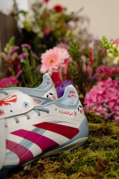 adidas_predator_elite_the_football_gal_predator_boots_d.jpg