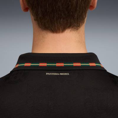 portugal_25_26_eusebio_special_edition_jersey_06.jpeg