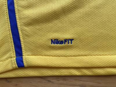 thailand_2009_10_home_away_nike_kits_5.jpg