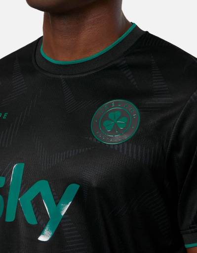 ireland_2025_castore_stealth_shirt_4.jpg