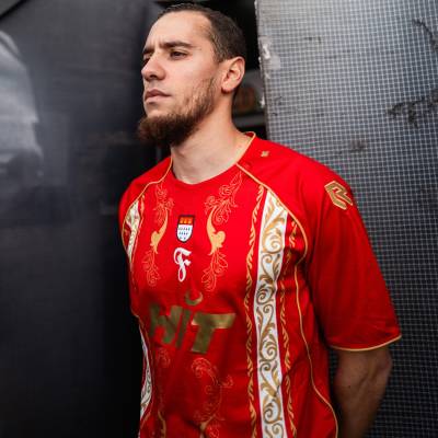 fortuna_koln_25_26_robey_carnival_shirt_2.jpg