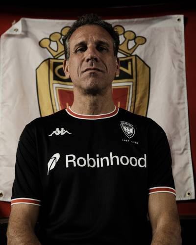 ogc_nice_25_26_kappa_populaire_sud_kit_2.jpg