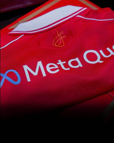wrexham_afc_25_26_limited_edition_legends_shirt_2.jpg