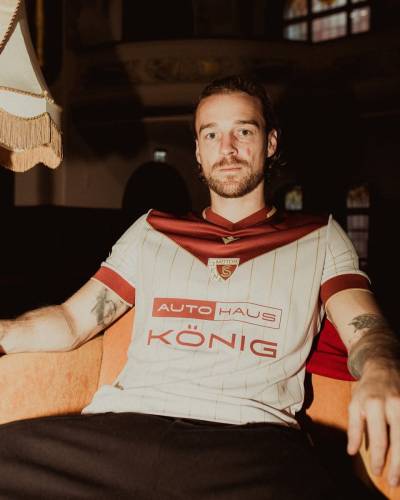 carl_zeiss_jena_2025_macron_special_edition_jersey_g.jpg