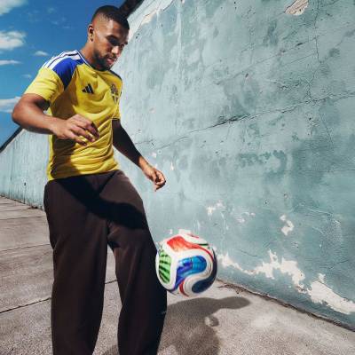 sweden_2026_adidas_home_kit_1.jpg
