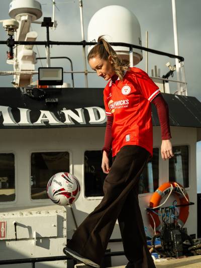 shelbourne_2026_oneills_home_kit_d.jpg