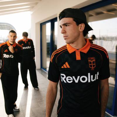como_25_26_adidas_third_kit_5.jpg