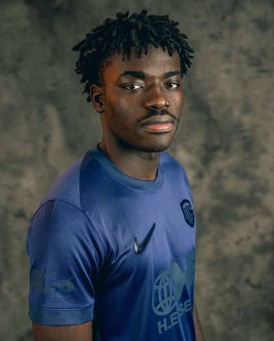 krc_genk_2025_nike_warmste_week_shirt_b.jpg