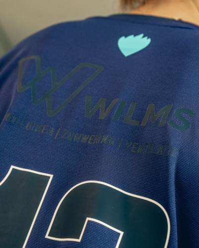 krc_genk_2025_nike_warmste_week_shirt_e.jpg