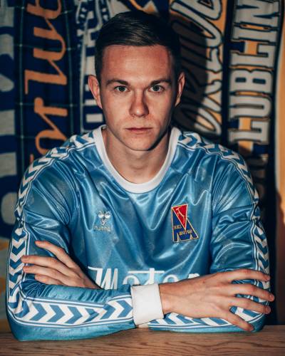 motor_lublin_2025_hummel_75th_anniversary_shirt_2.jpg
